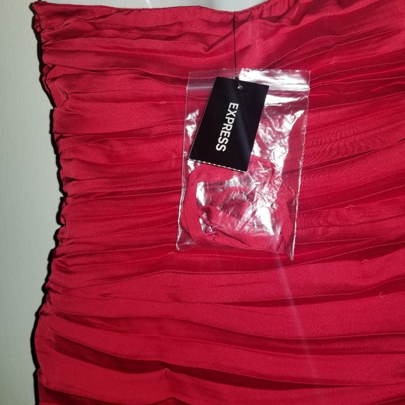 🌹NWT Express Red Ruffled Cocktail Dress - Picture 4 of 7